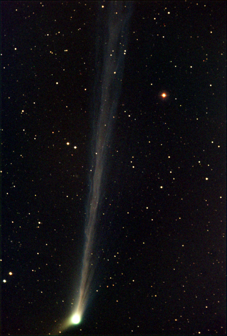 Comet C/2002 T7 (LINEAR)