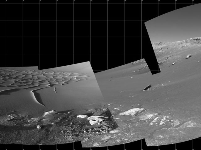 Mosaic of Endurance Crater on Mars