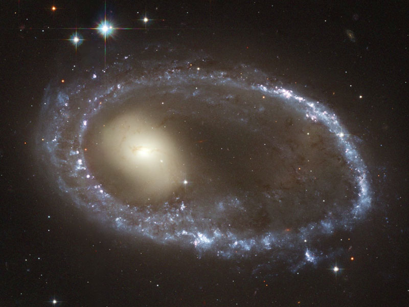 Ring Galaxy AM 0644-741 from Hubble
