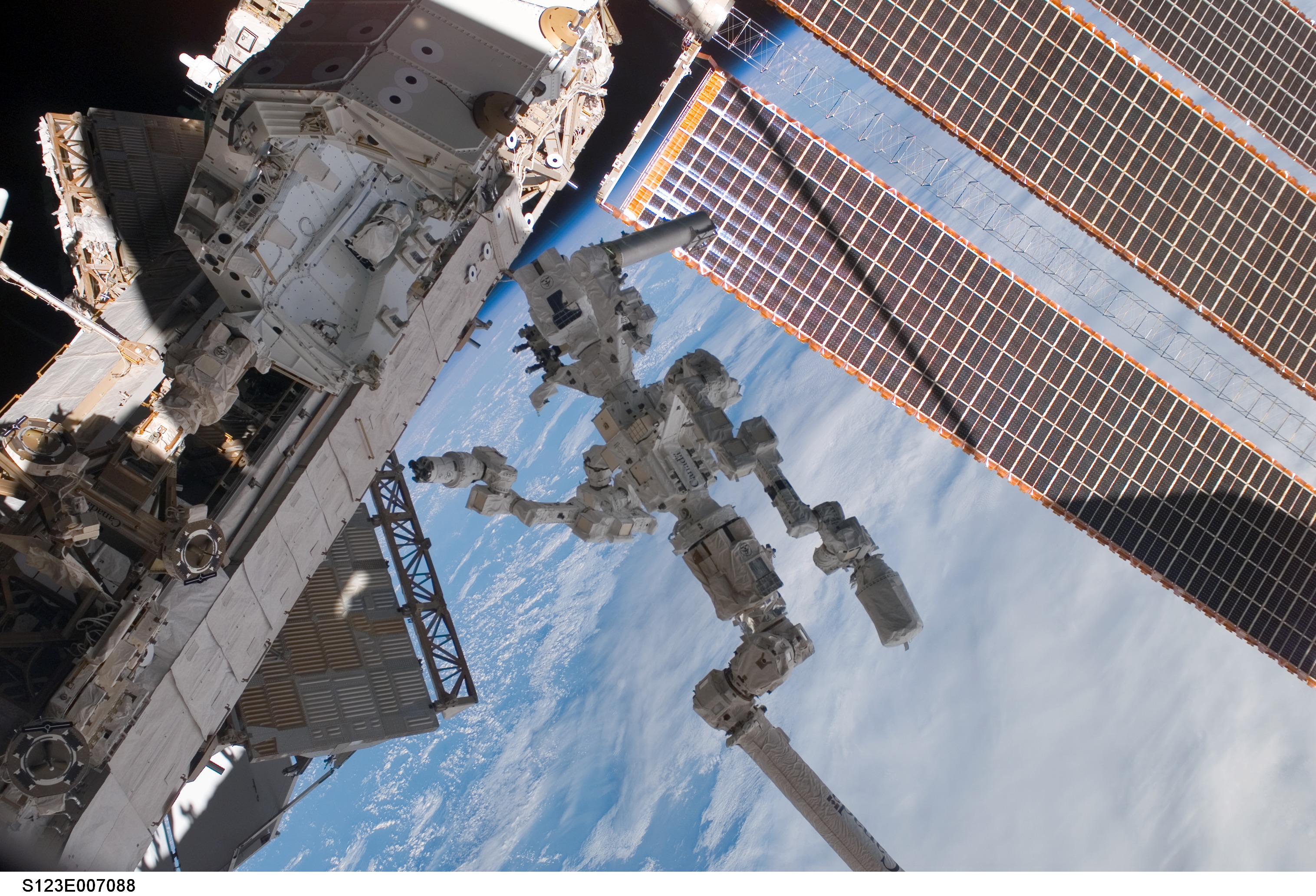 New Space Station Robot Asks to be Called "Dextre the Magnificent"