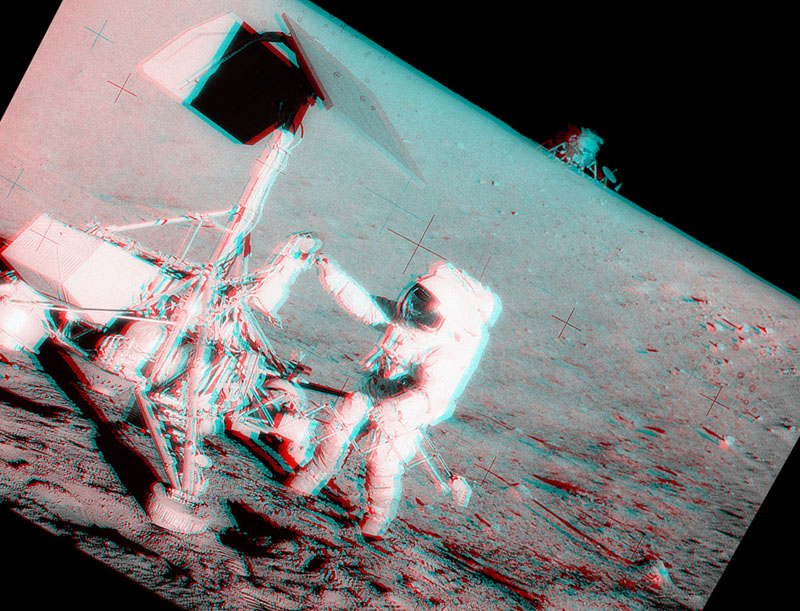 Apollo 12 and Surveyor 3 Stereo View