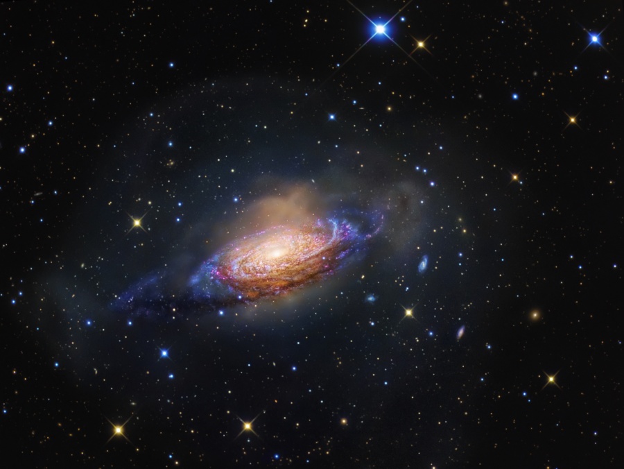 NGC 3521: Galaxy in a Bubble