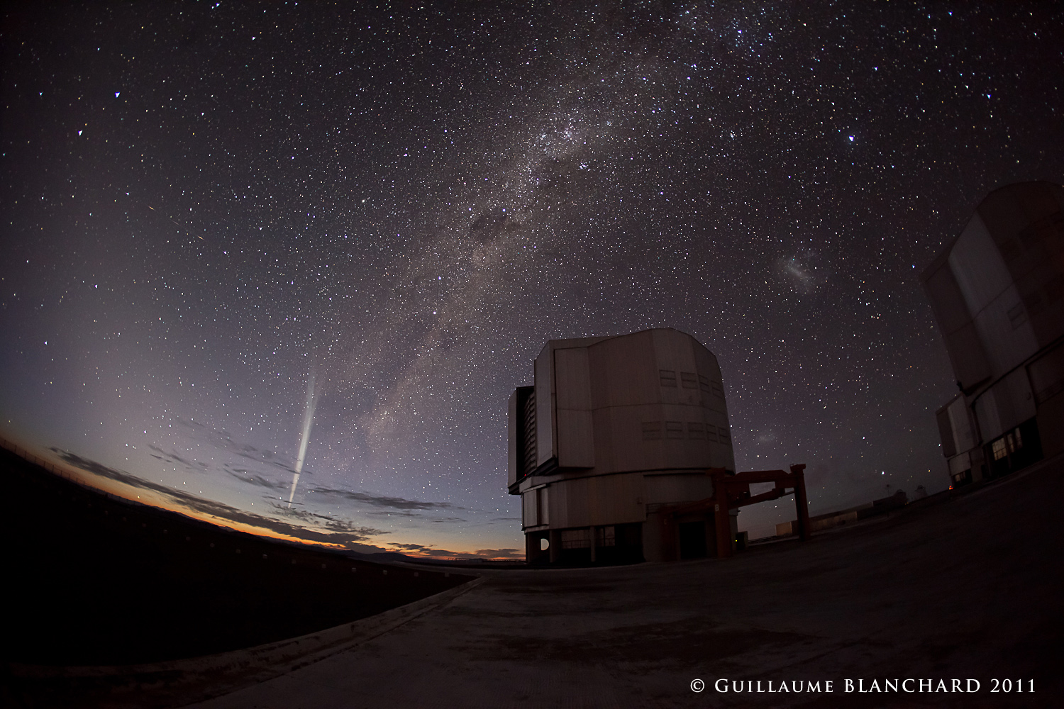 Comet Lovejoy over Paranal