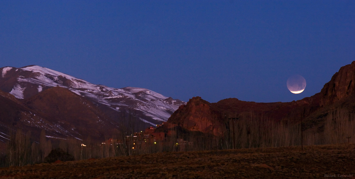 Eclipsed Moon in the Morning