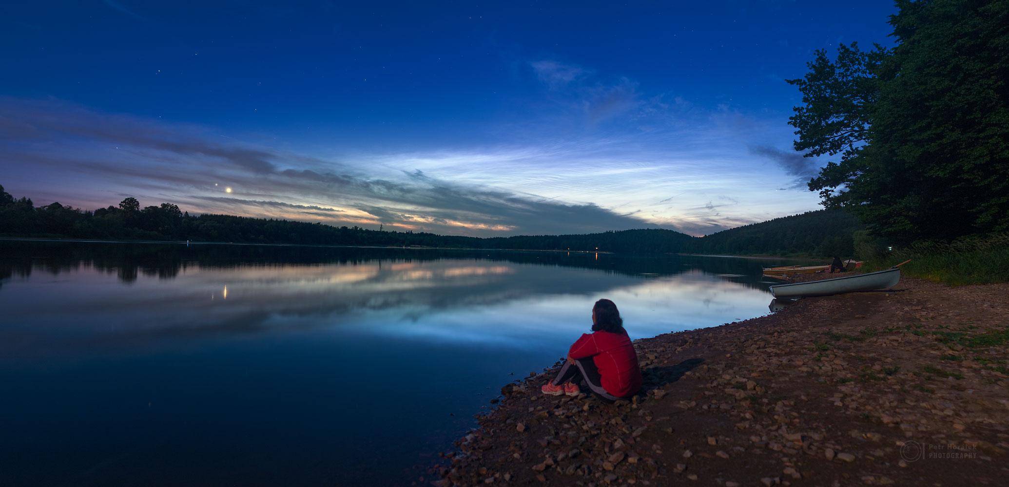 Venus, Jupiter, and Noctilucent Clouds