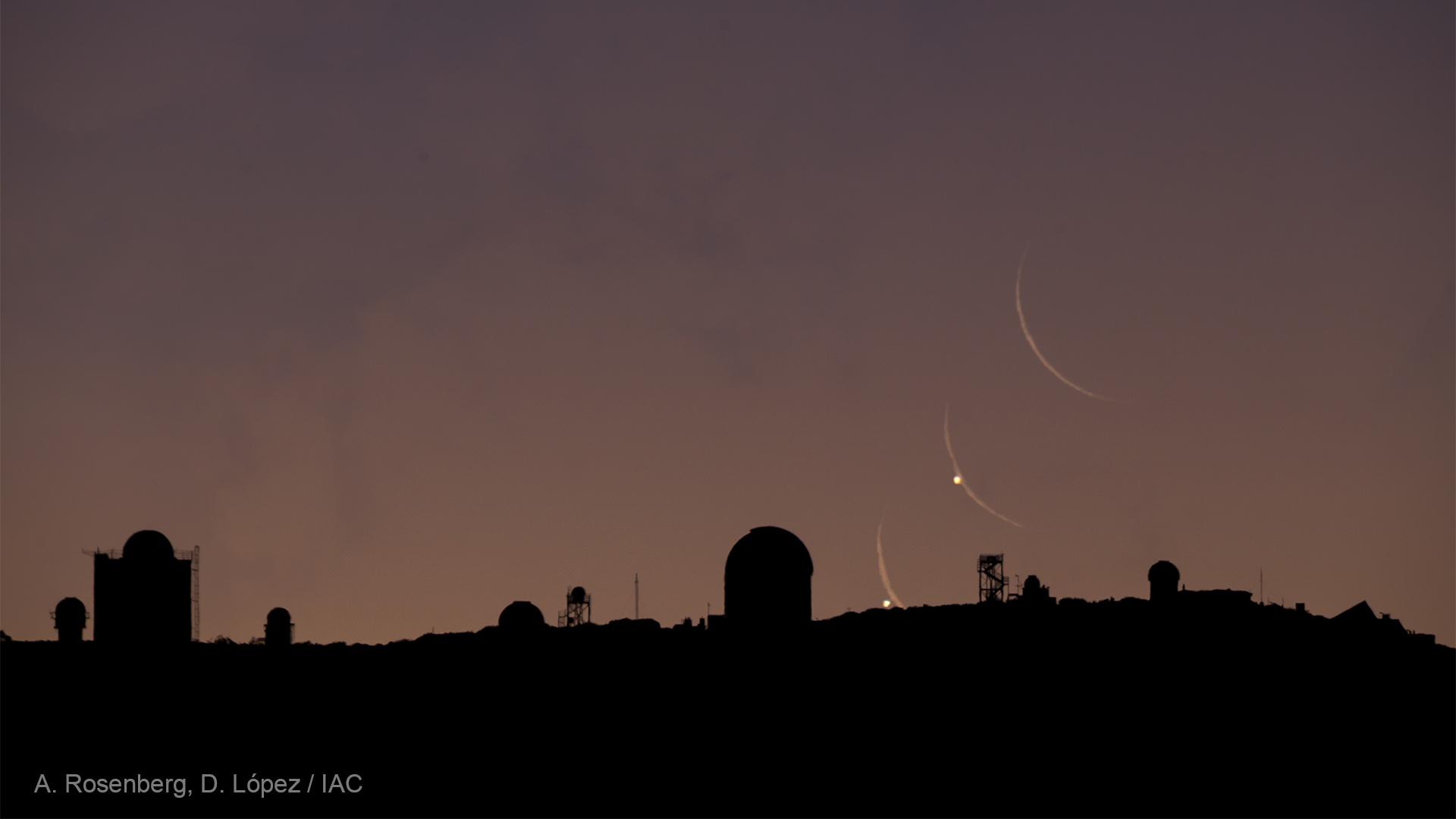 Full Venus and Crescent Moon Rise