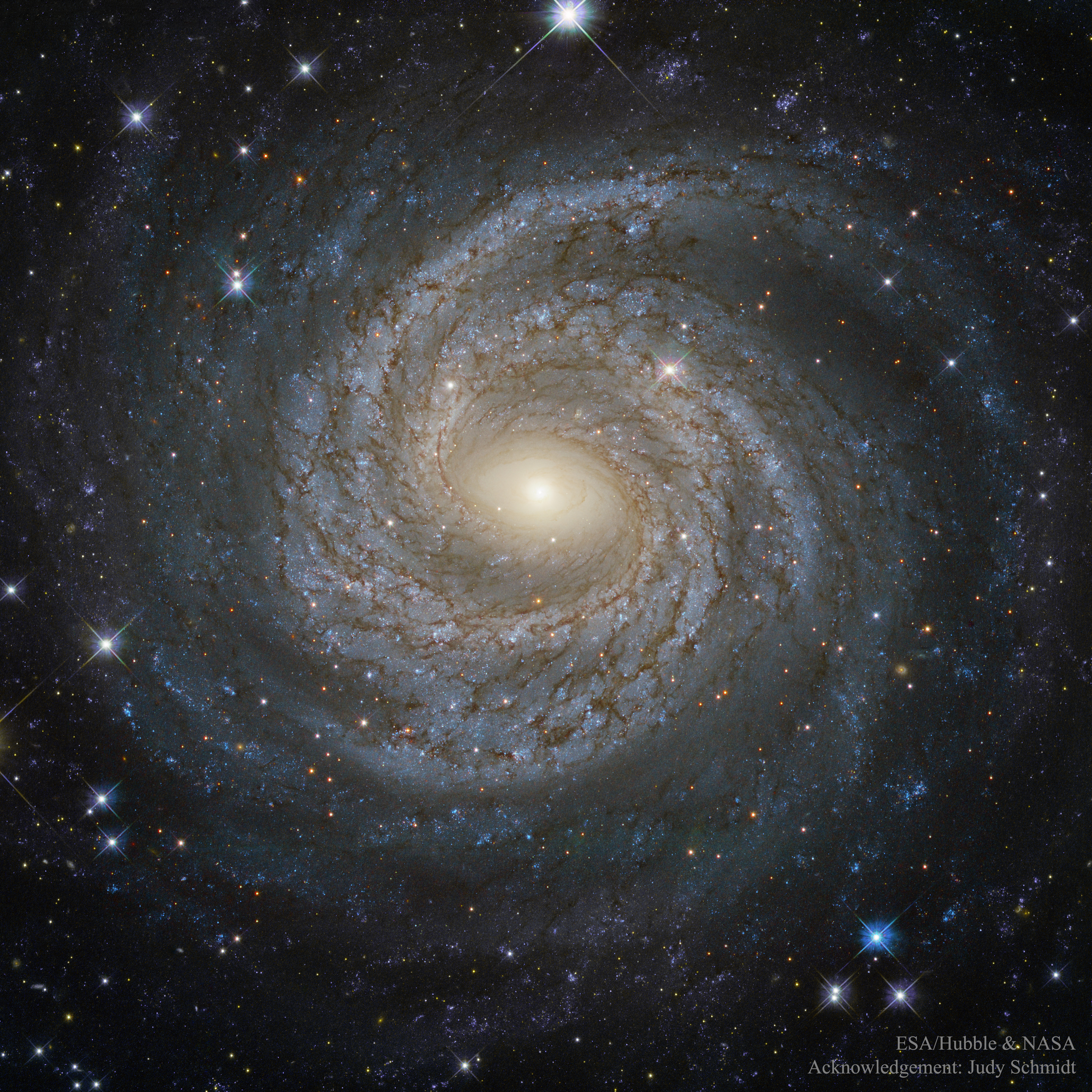 NGC 6814: Grand Design Spiral Galaxy from Hubble