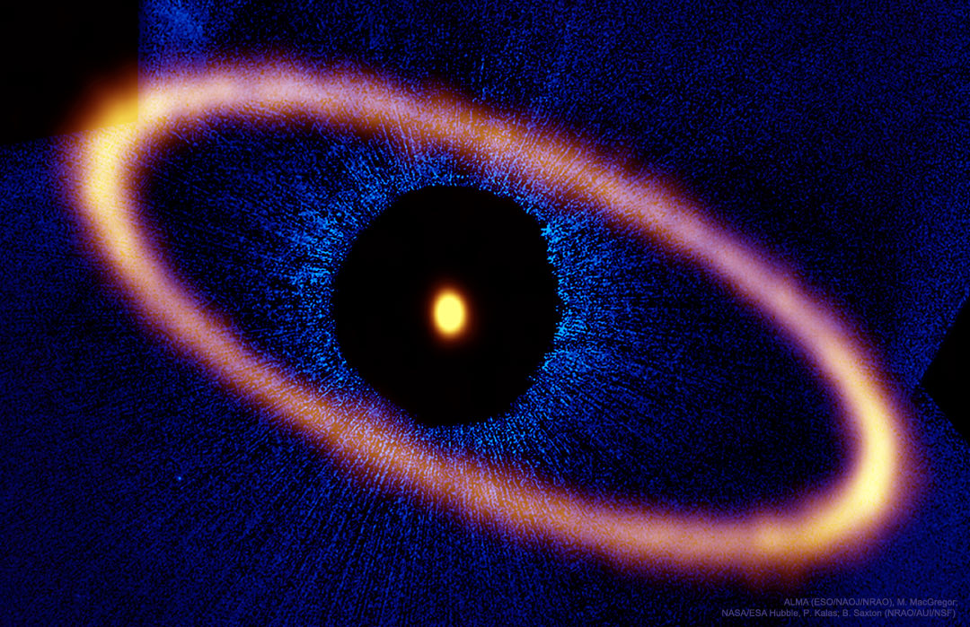 Ice Ring around Nearby Star Fomalhaut