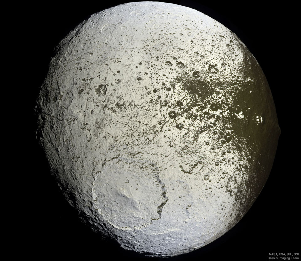Saturn's Iapetus: Painted Moon
