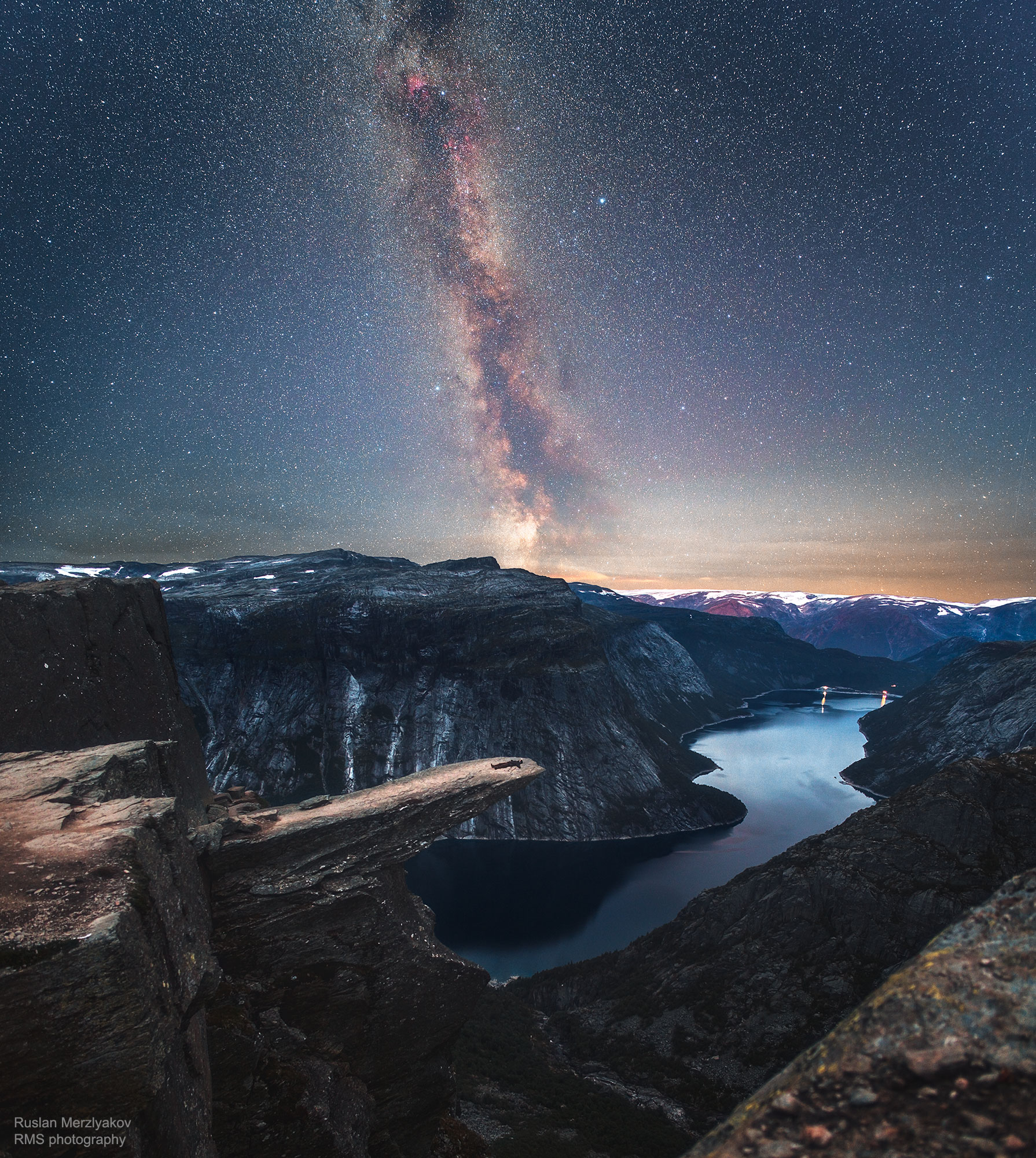 Milky Way over Troll's Tongue