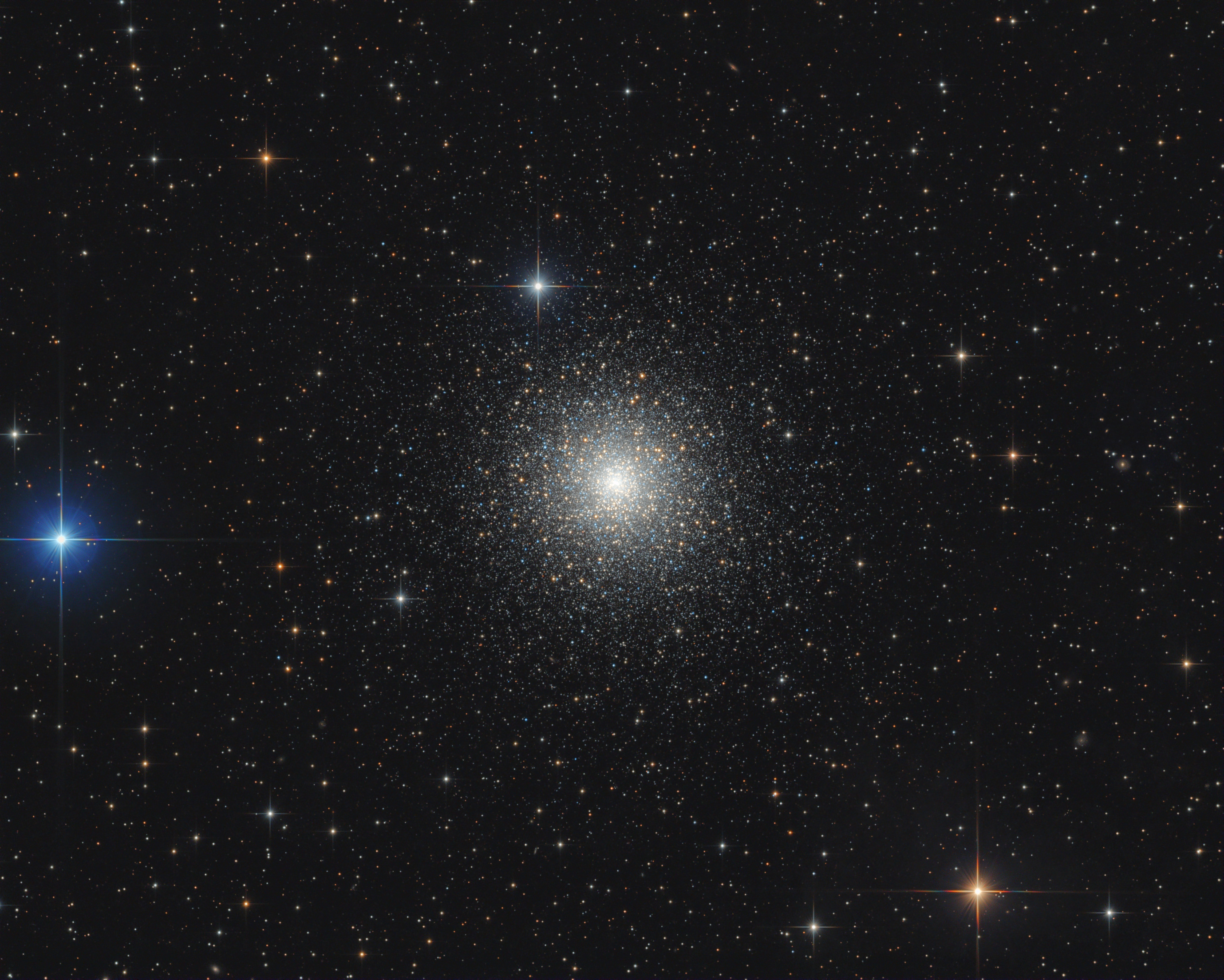 M15: Dense Globular Star Cluster