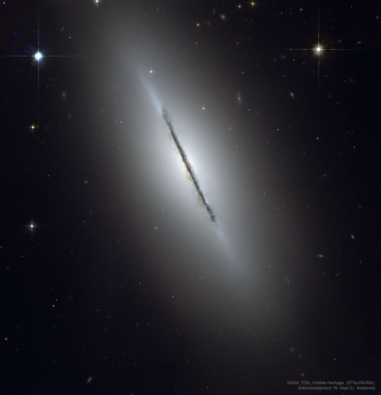 Edge-On Galaxy NGC 5866