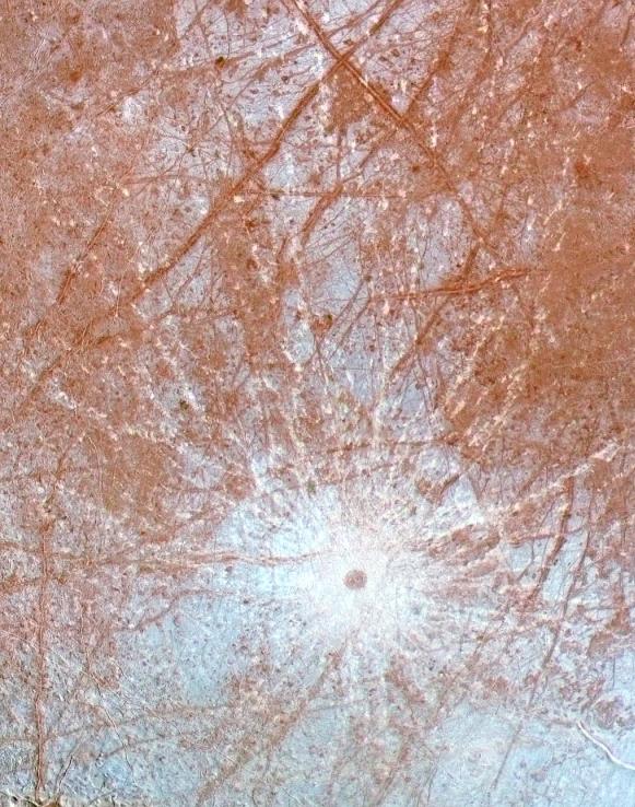 Pwyll: Icy Crater of Europa 
Credit:
